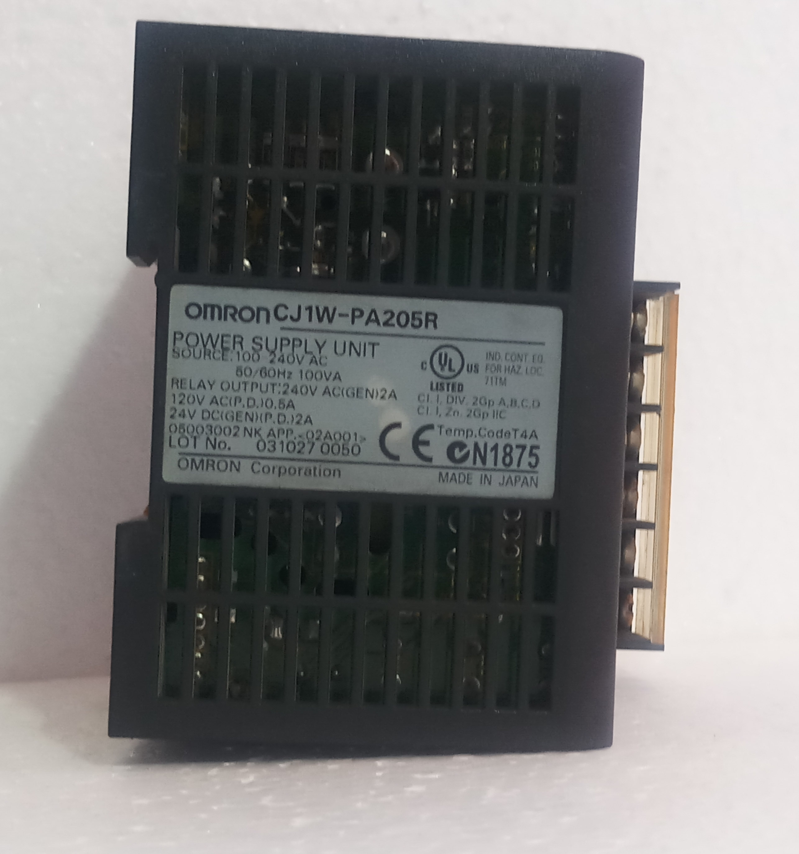 CJ1W-PA205R